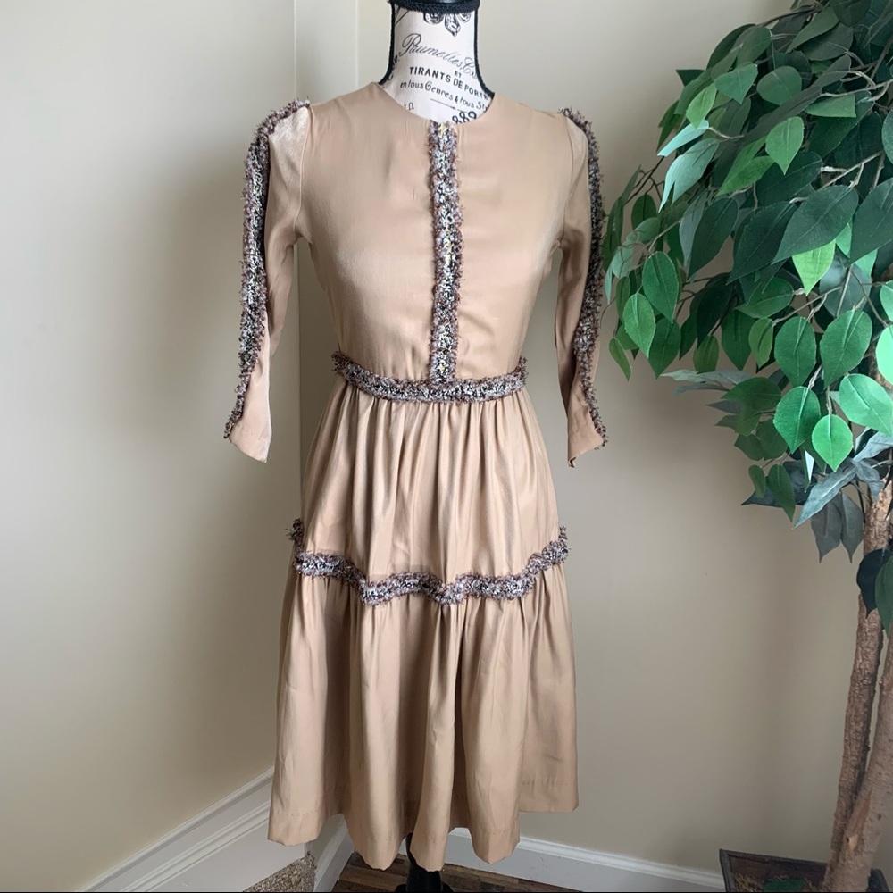Noni Fringe Trim Long Sleeve Tier Midi Dress Gold Sz XXS